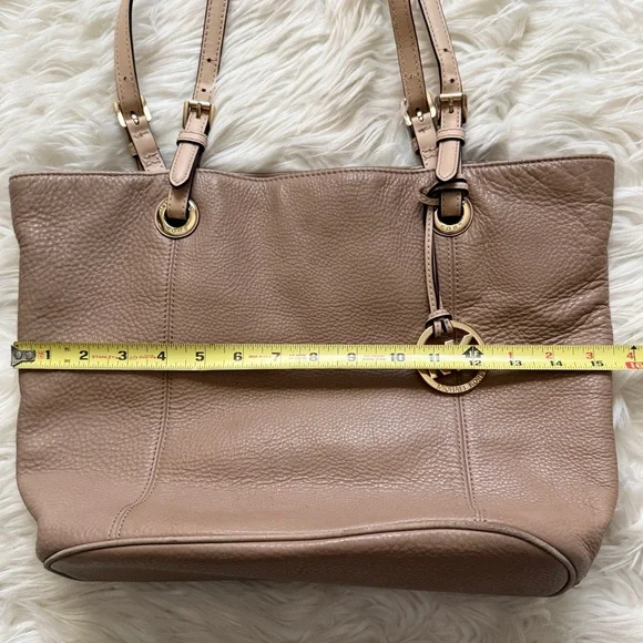 Micheal Kors Tan Leather Tote Medium Size Purse - Picture 8 of 10